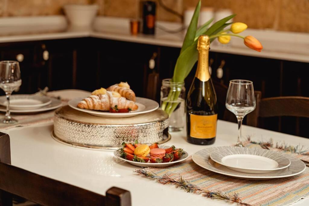 Enchanting 2Bdr Townhouse In Valletta Centre! ภายนอก รูปภาพ