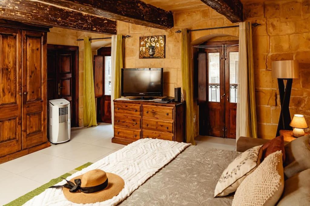Enchanting 2Bdr Townhouse In Valletta Centre! ภายนอก รูปภาพ