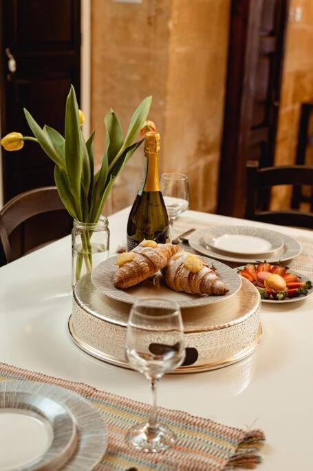 Enchanting 2Bdr Townhouse In Valletta Centre! ภายนอก รูปภาพ