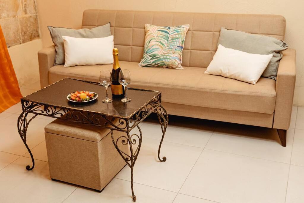 Enchanting 2Bdr Townhouse In Valletta Centre! ภายนอก รูปภาพ