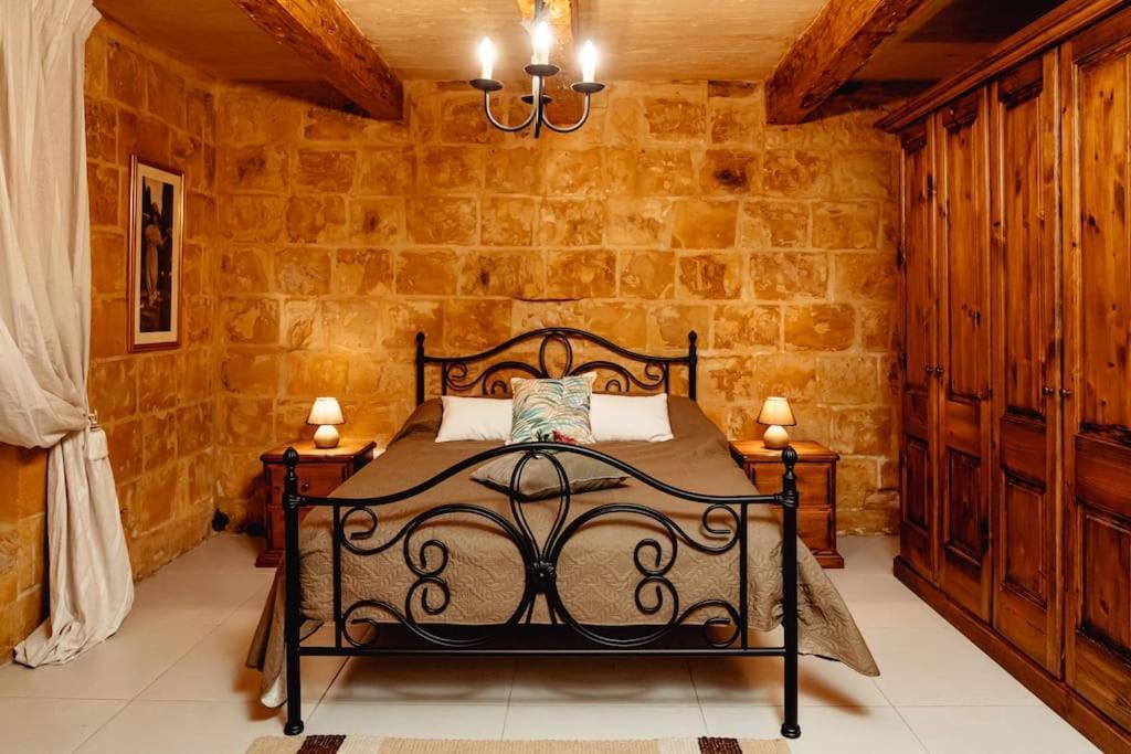 Enchanting 2Bdr Townhouse In Valletta Centre! ภายนอก รูปภาพ