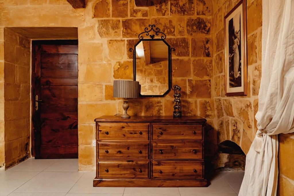 Enchanting 2Bdr Townhouse In Valletta Centre! ภายนอก รูปภาพ